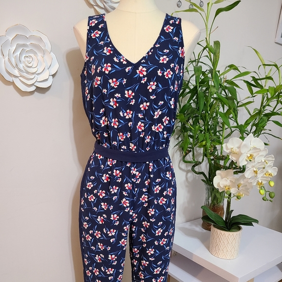 Tommy Hilfiger Jumpsuit Floral design Size 4 - Picture 1 of 16